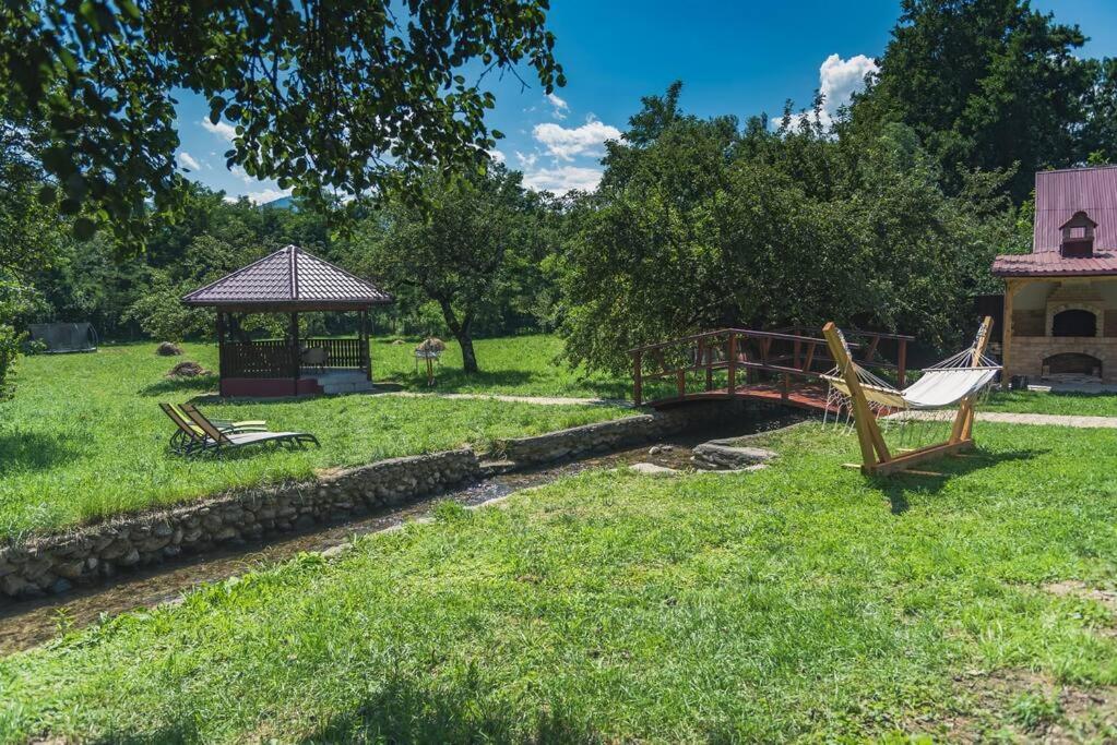 Horace Guesthouse Pool & Hot Tub & Bikes & River Dejani Dış mekan fotoğraf