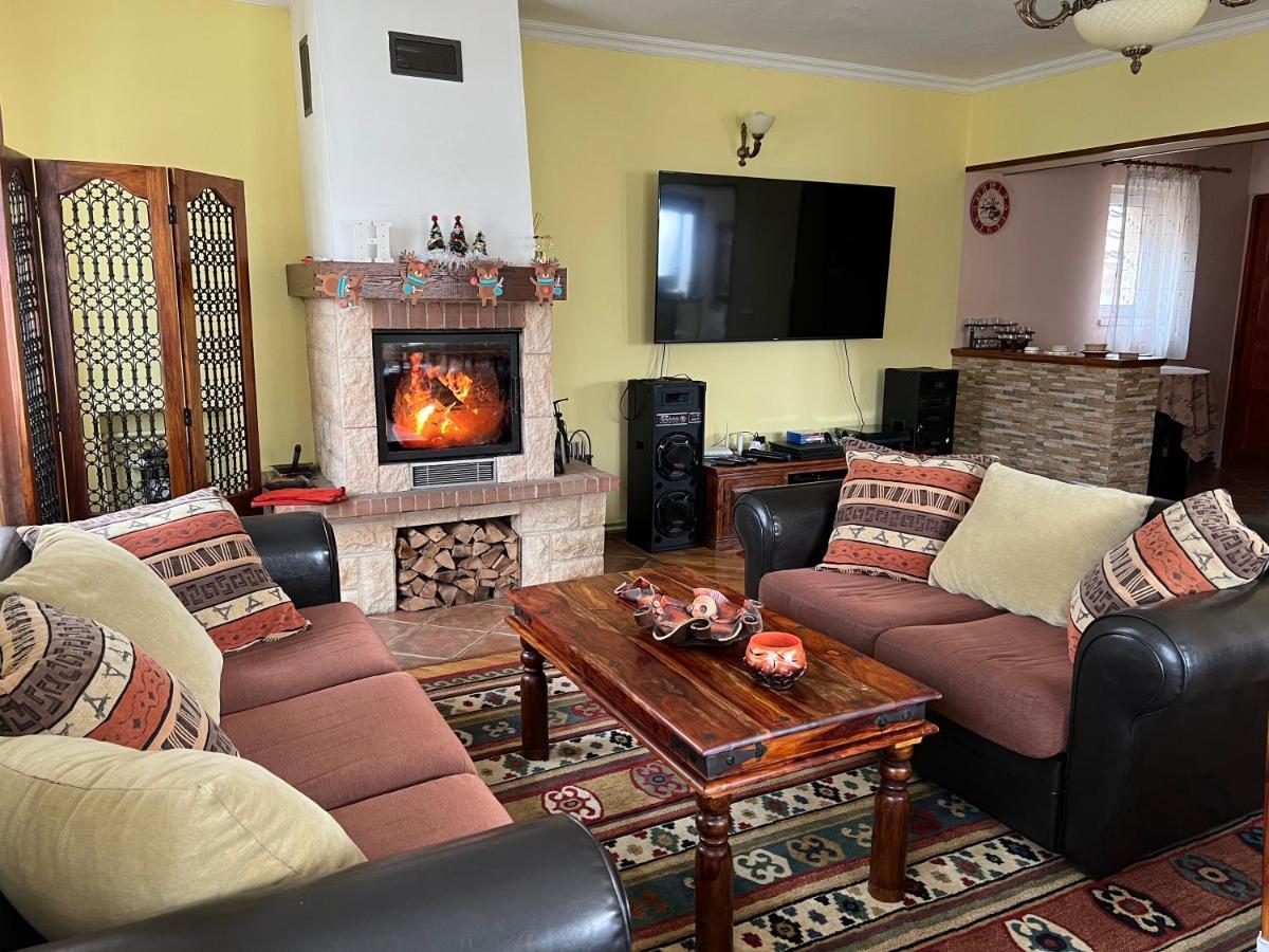 Horace Guesthouse Pool & Hot Tub & Bikes & River Dejani Dış mekan fotoğraf