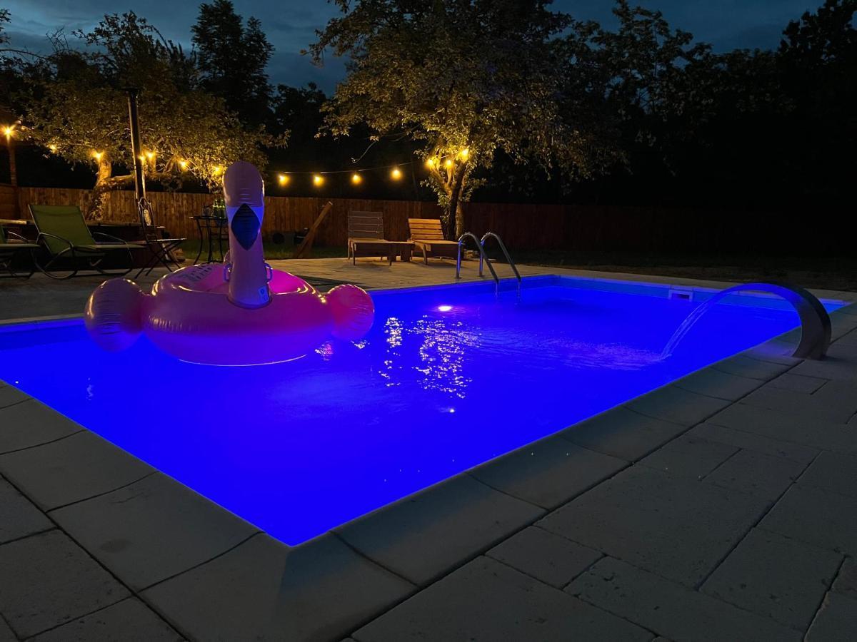 Horace Guesthouse Pool & Hot Tub & Bikes & River Dejani Dış mekan fotoğraf